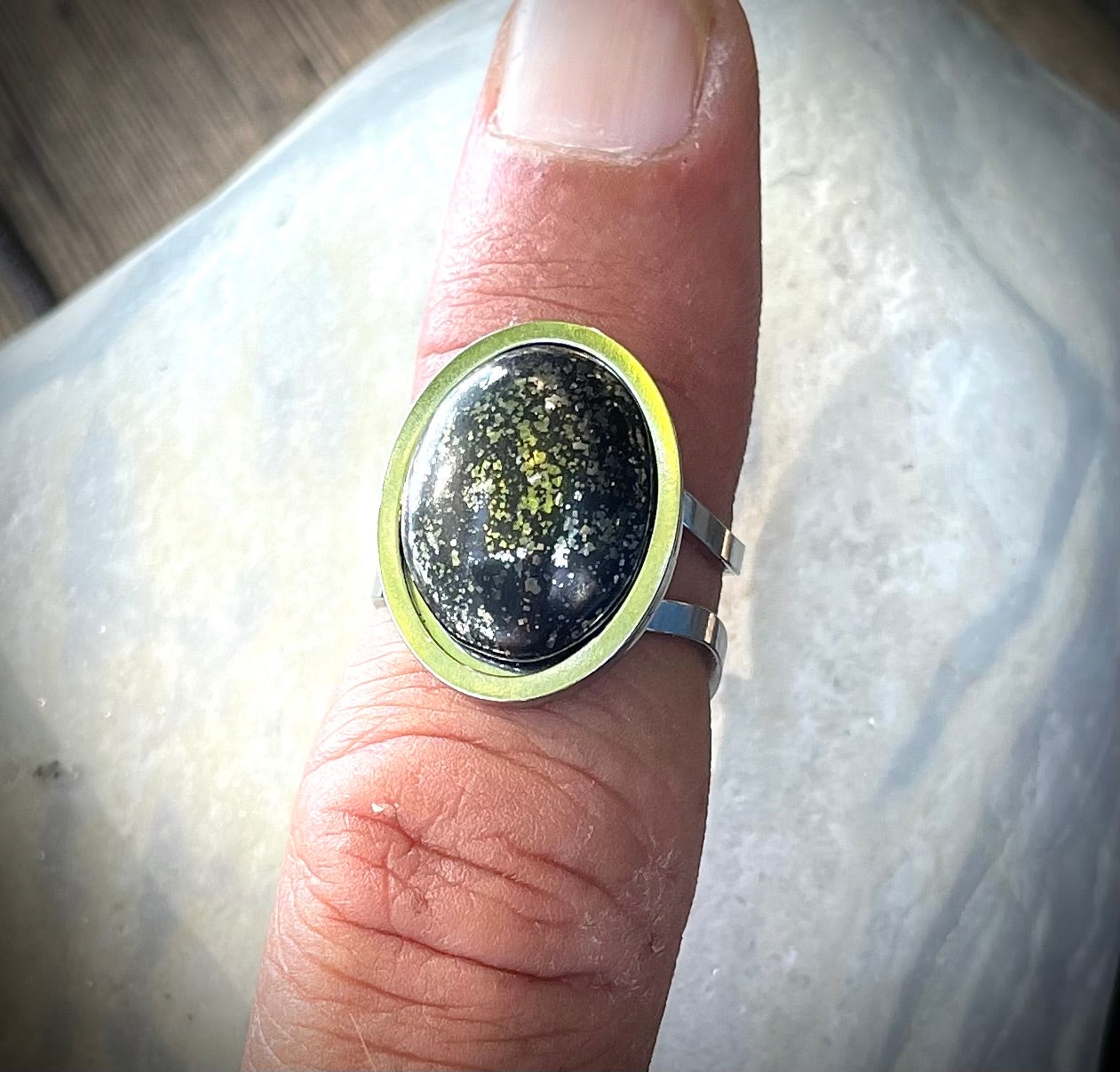 Pyritschiefer de Chamoson, VS (Argilite à Pyrites)