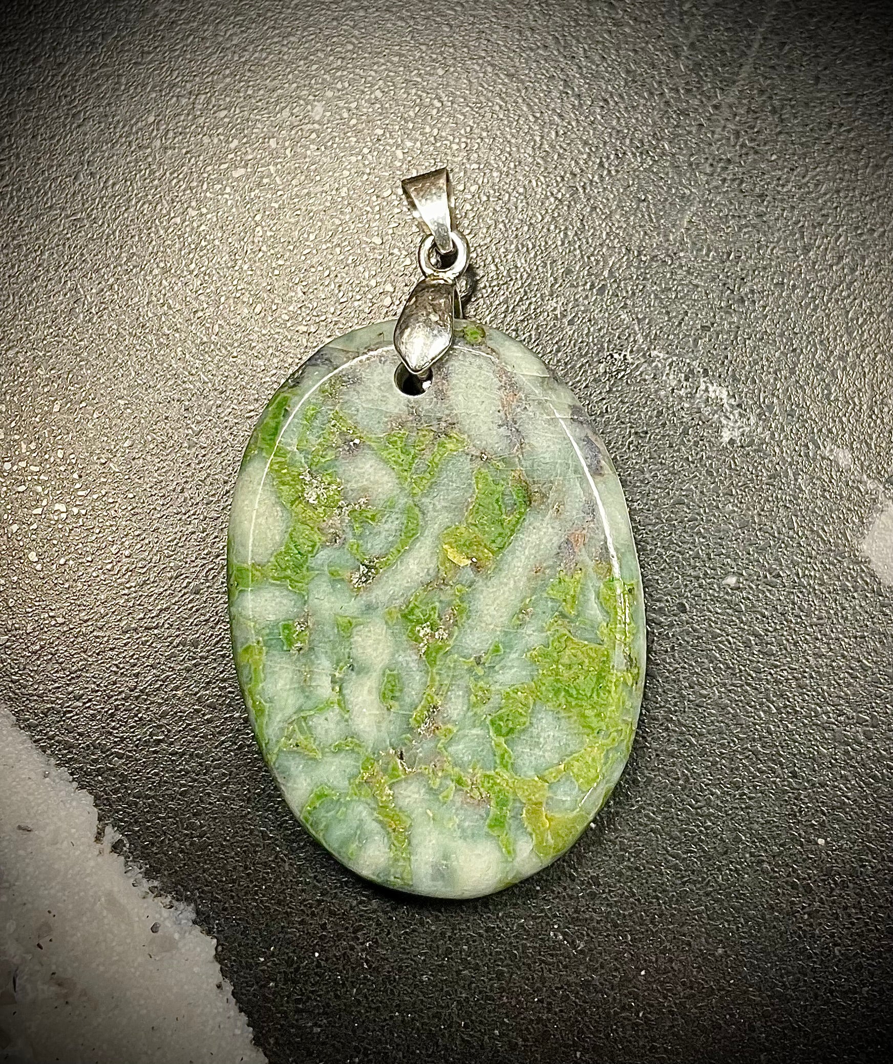 Smaragdite (Allalin Gabbro) du Mattmark, VS