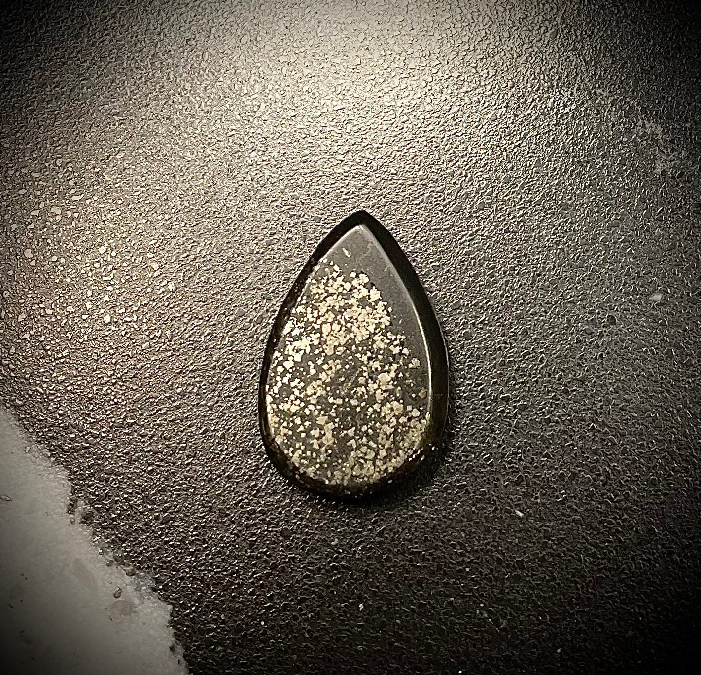 Pyritschiefer de Chamoson, VS (Argilite à Pyrites)