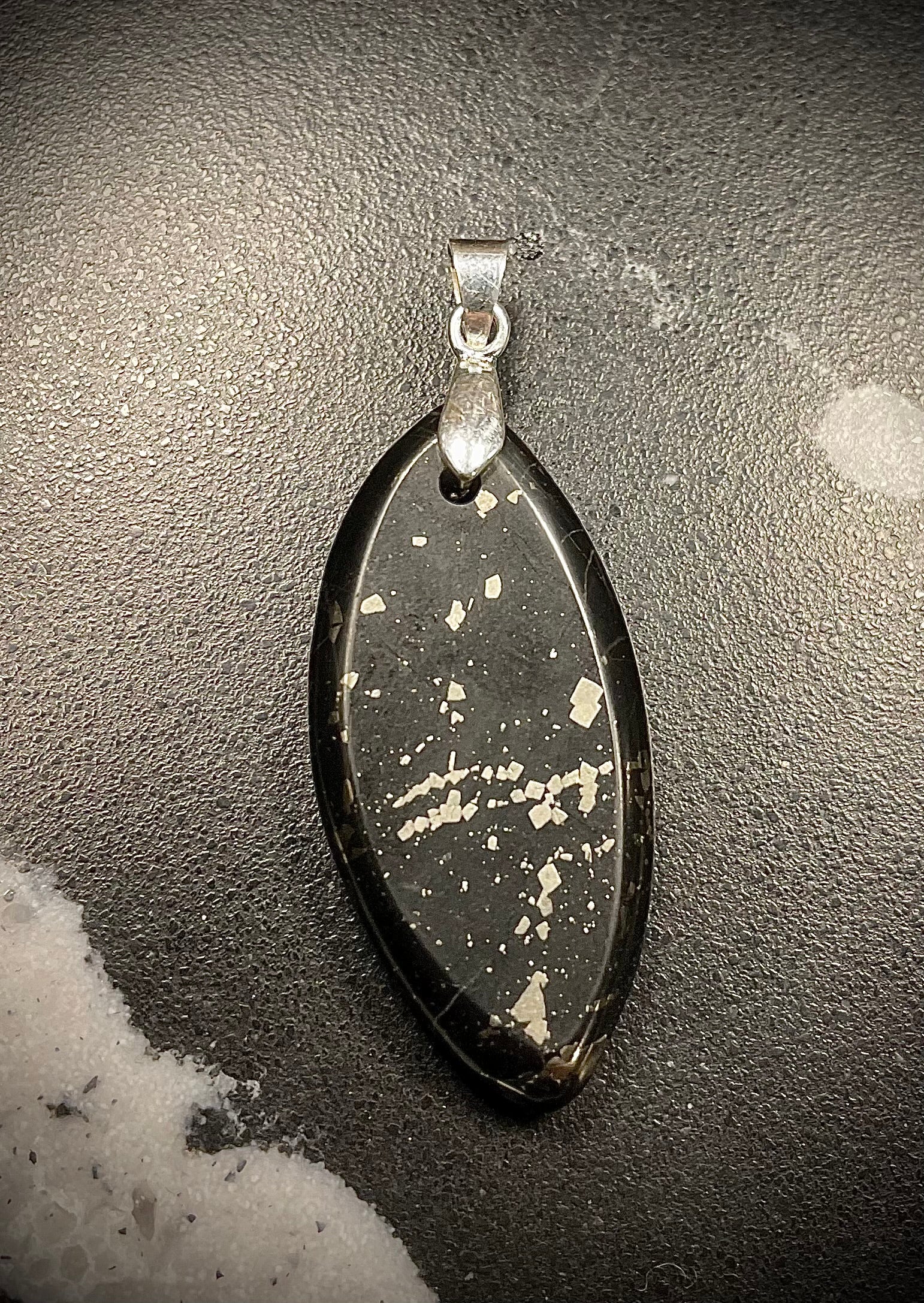 Pyritschiefer de Grindelwald, BE (Argilite à Pyrites)