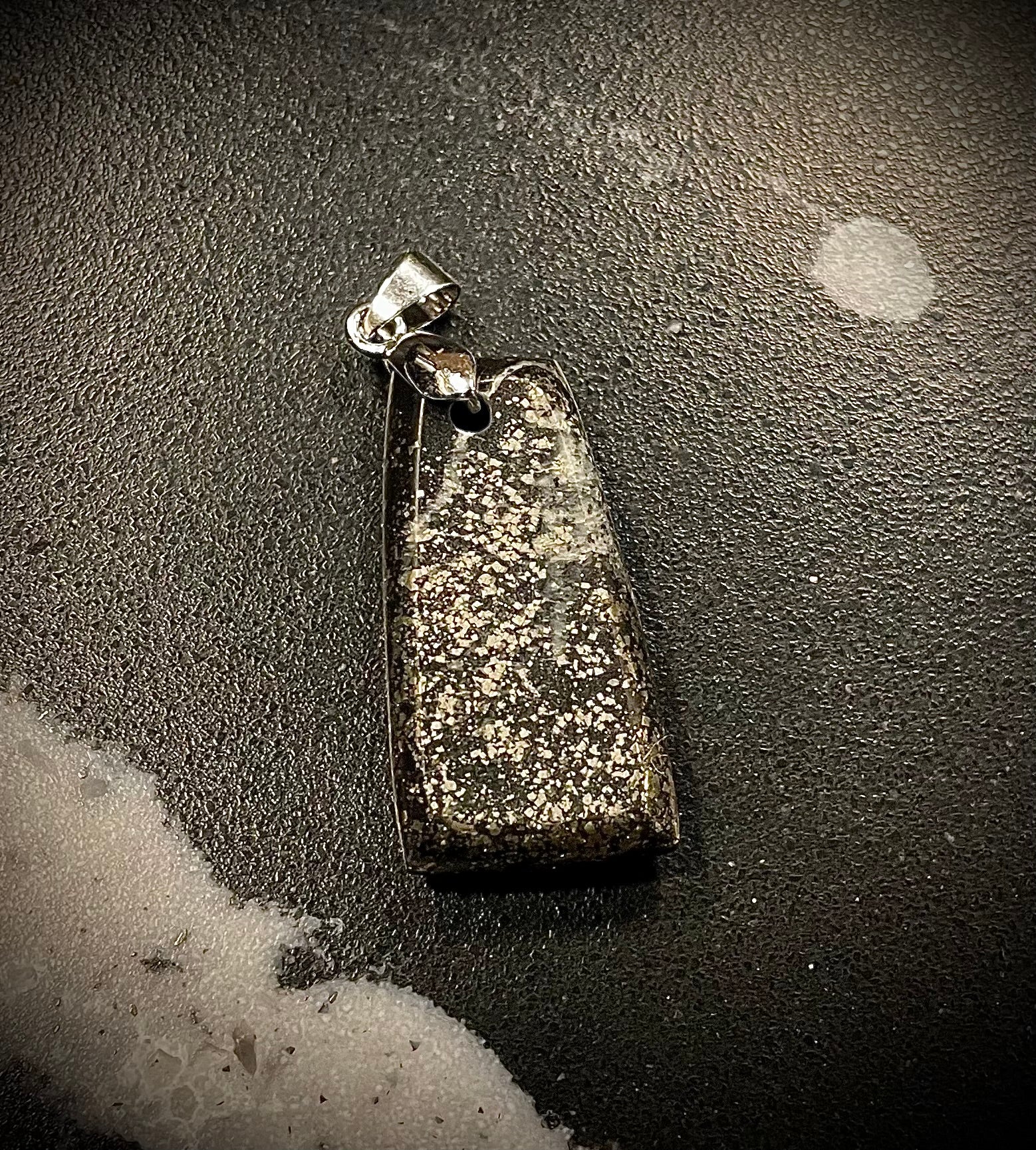 Pyritschiefer de Chamoson, VS (Argilite à Pyrites)