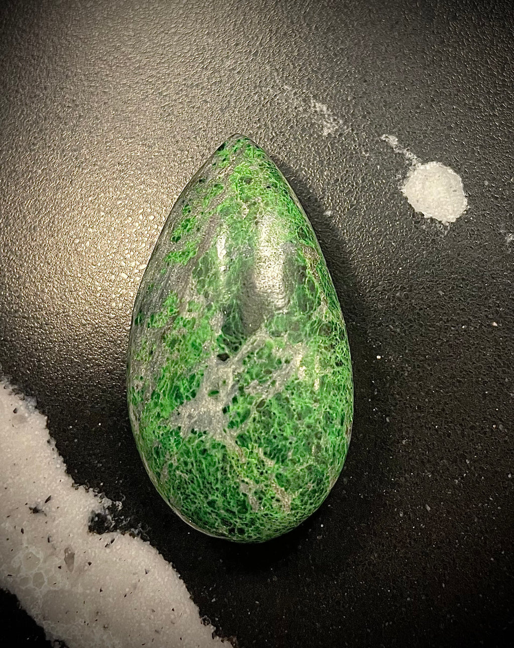 Uwarowite de Zermatt (VS)