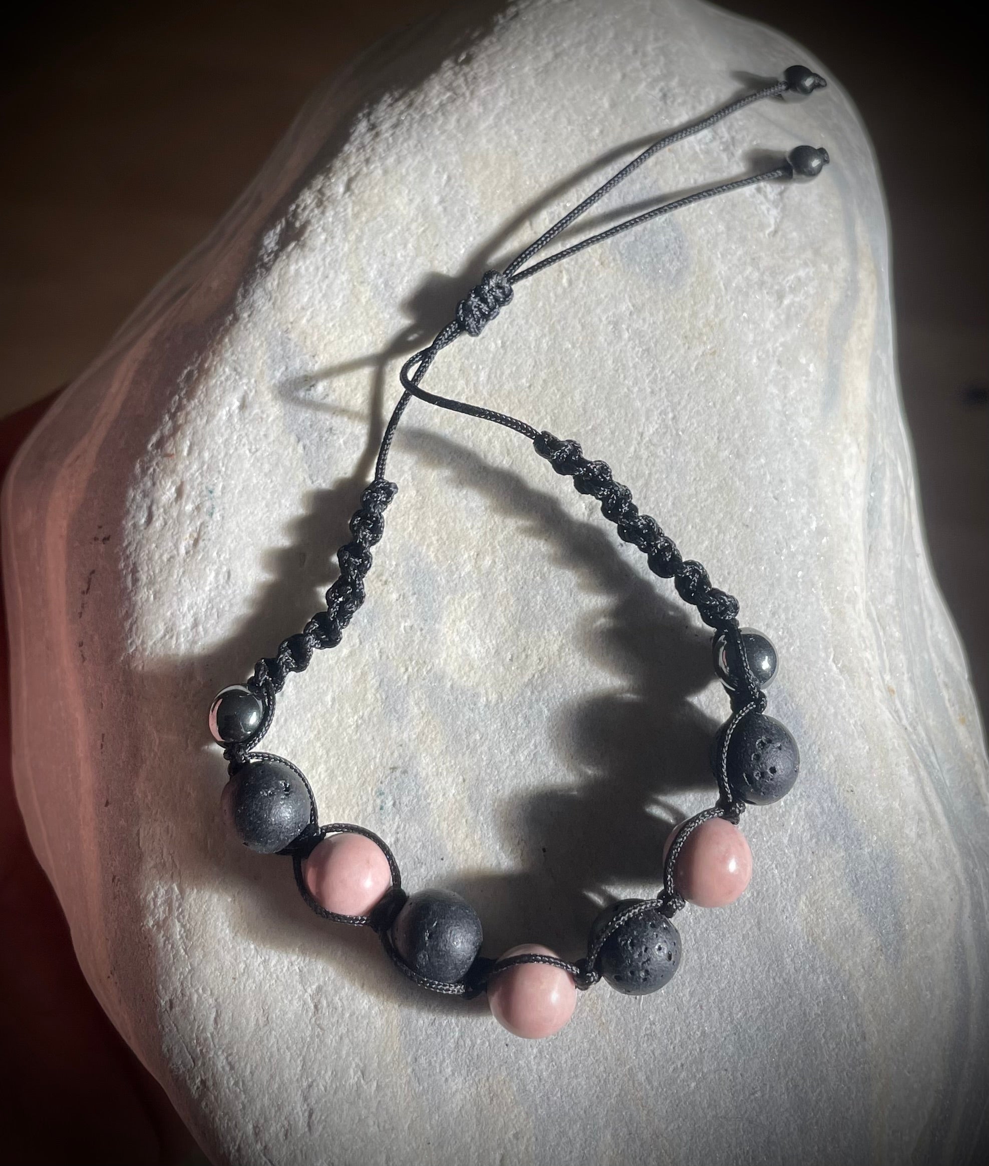 Bracelet en Calcaire Rose de Splügen, GR