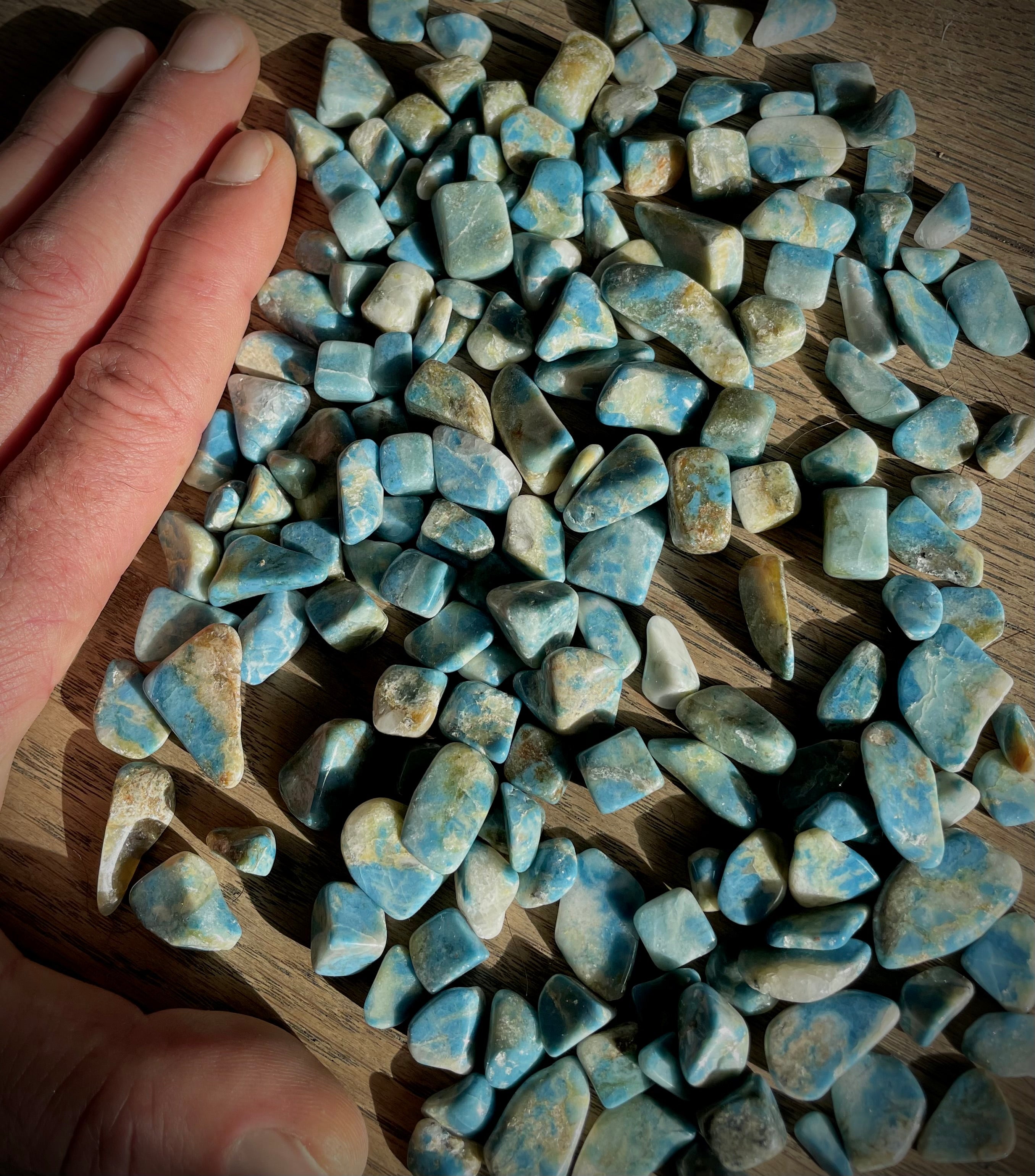 Pierres roulées « minis » de Lazulite du Stockhorn (Zermatt), VS