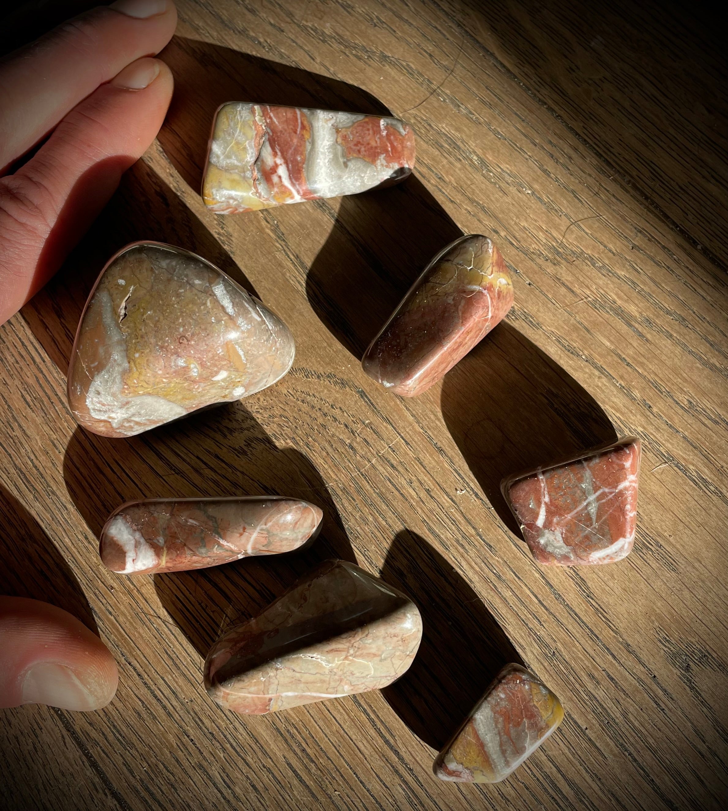 Pierres roulées de Marbre de Roche (VD)