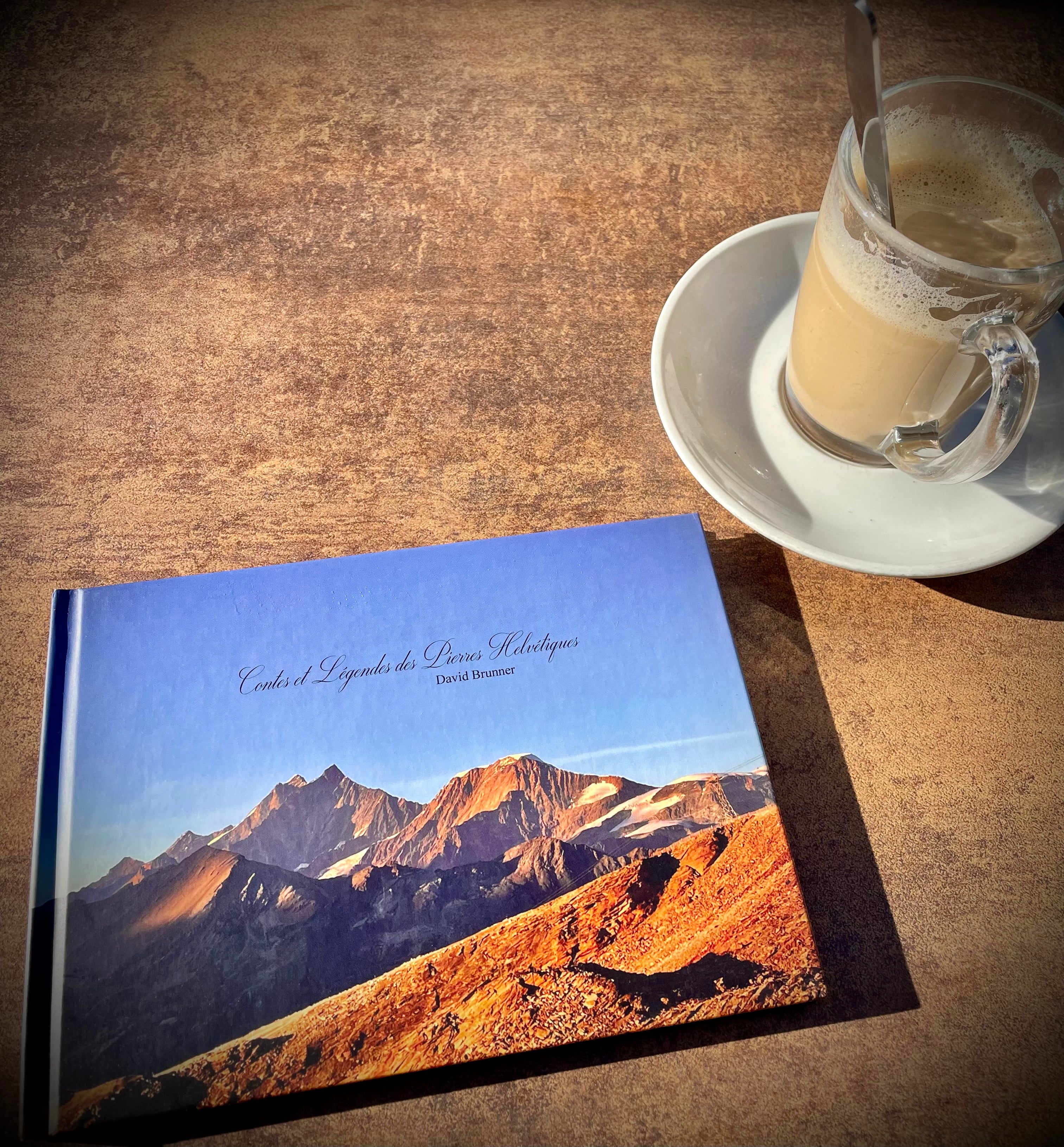 Livre « Contes et Légendes des Pierres Helvétiques »